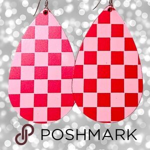 NWOT Nickel And Suede Vibrant Pink And Red Checkered Teardrop Leather Earrings M